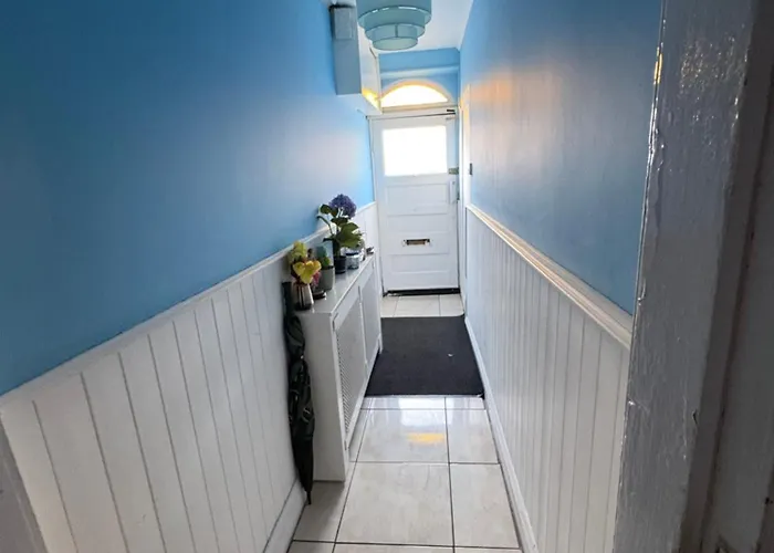 Hostel Erbnb *