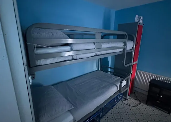Hostel Erbnb *